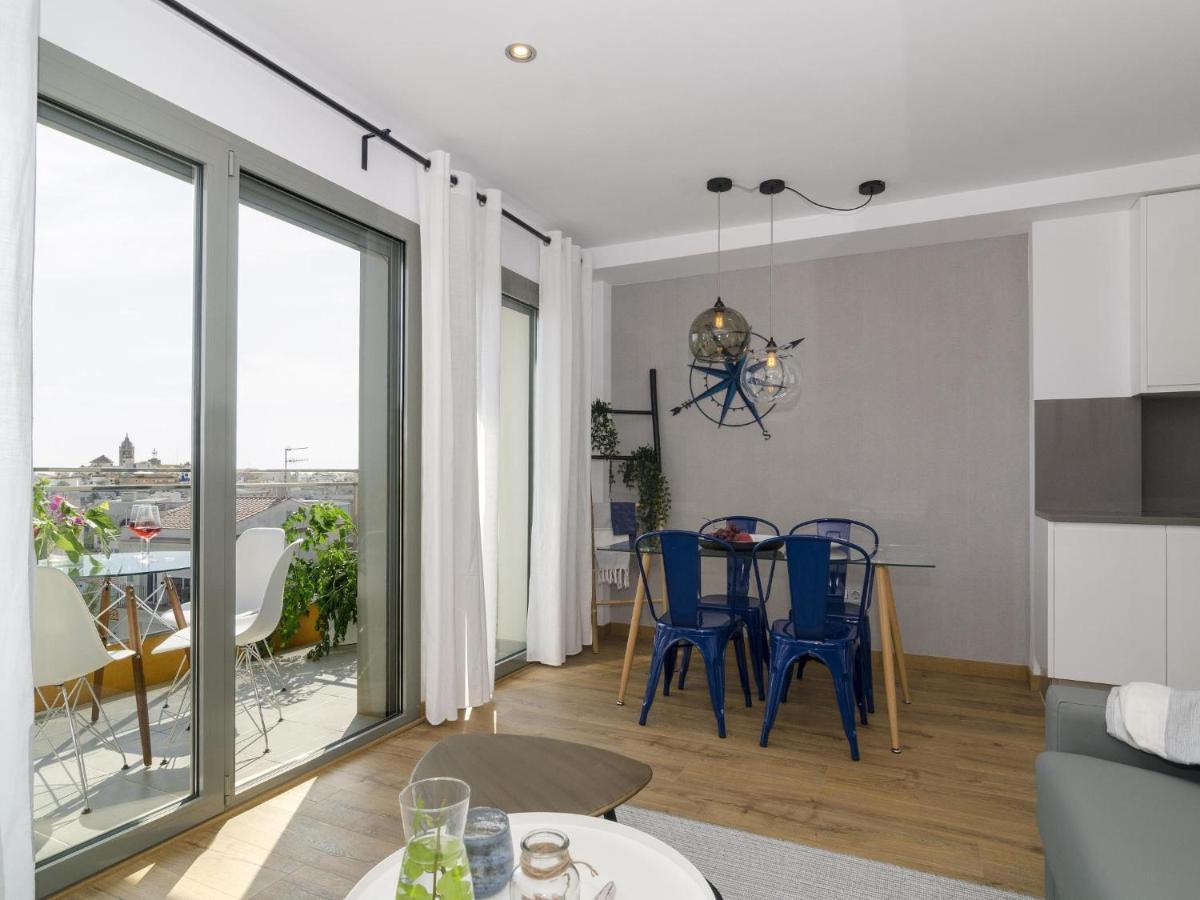 Spaces Sea View Oasis Apartment