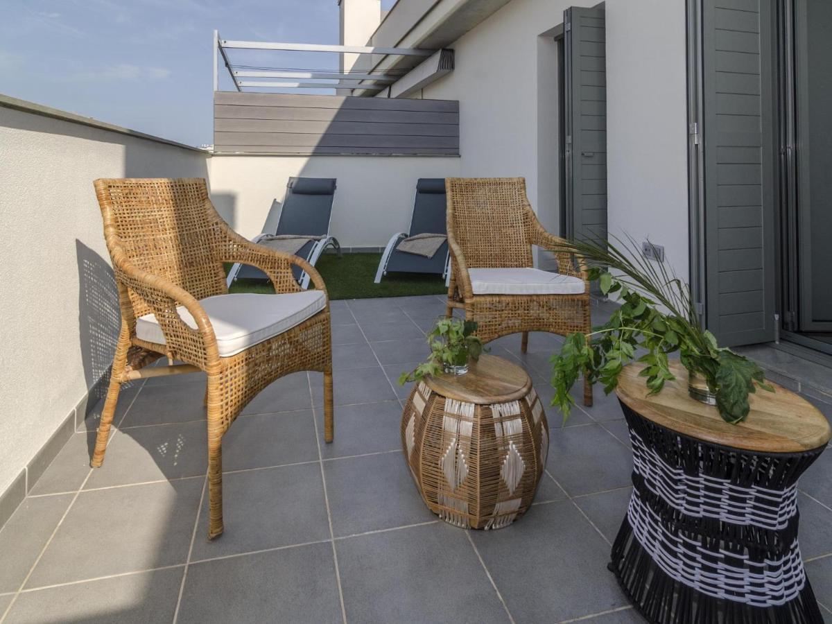 Spaces Sea View Oasis